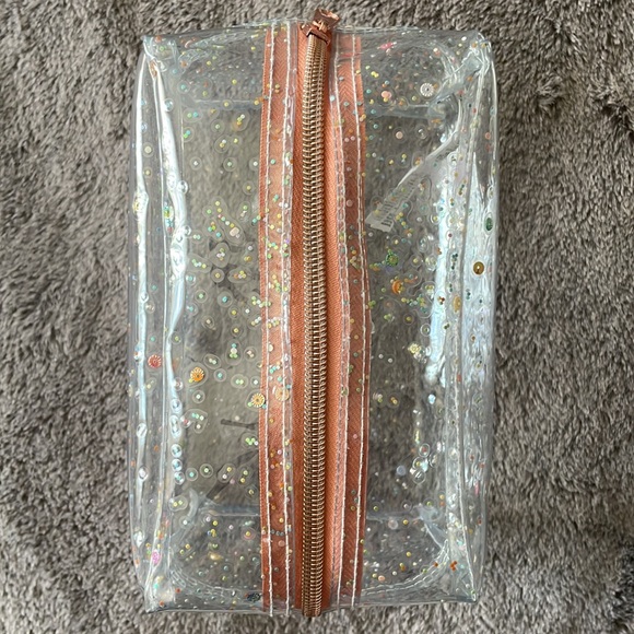 NWOT Old Navy 🍑 Clear Sequin Structured Makeup Bag - Picture 4 of 5